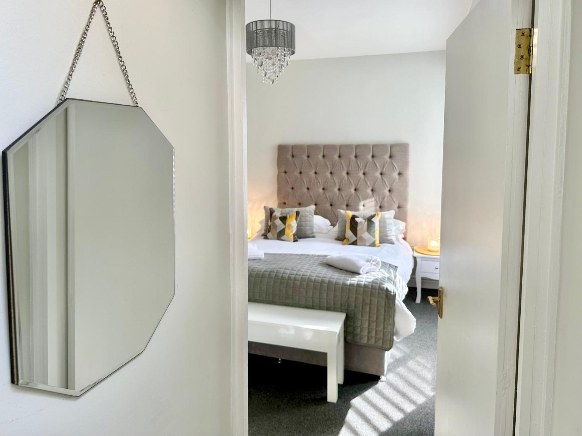 Gillygate Nest With Free Allocated Parking York Luaran gambar